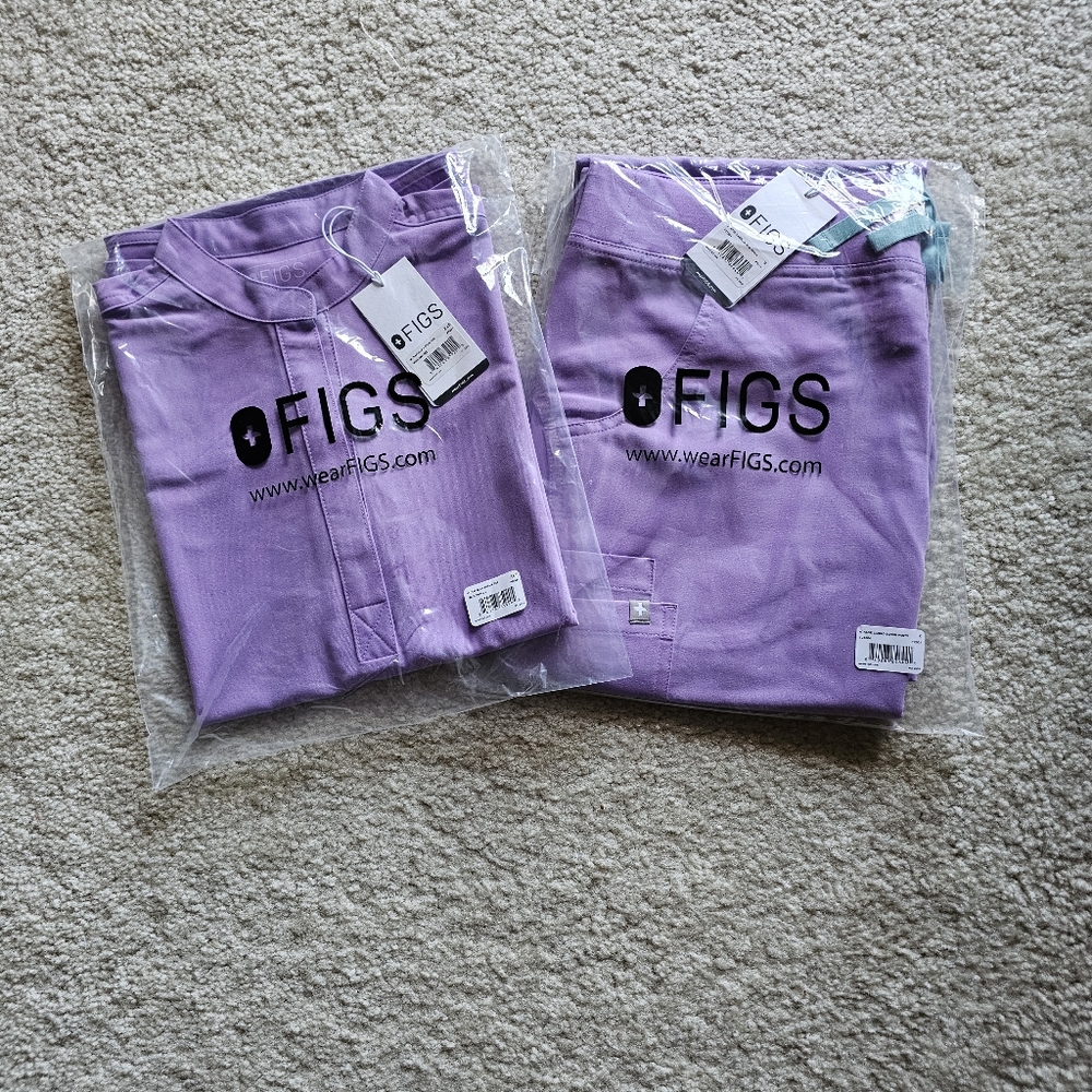 Figs Women's Scrub Set in Lilac Dawn